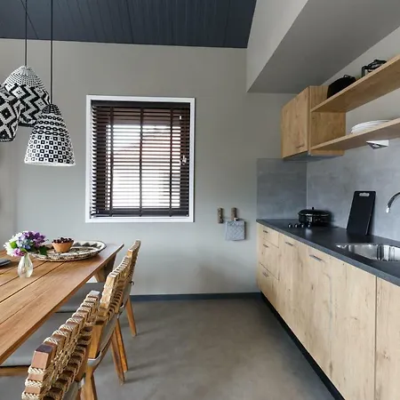 Prázdninový areál Safari Beekse Bergen 4*